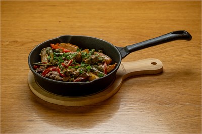 Горячая сковородка с говядиной 2467